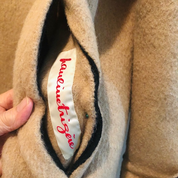 Vintage Pauline Trigère Reversible Wool Coat in Black & Camel - Picture 5 of 5